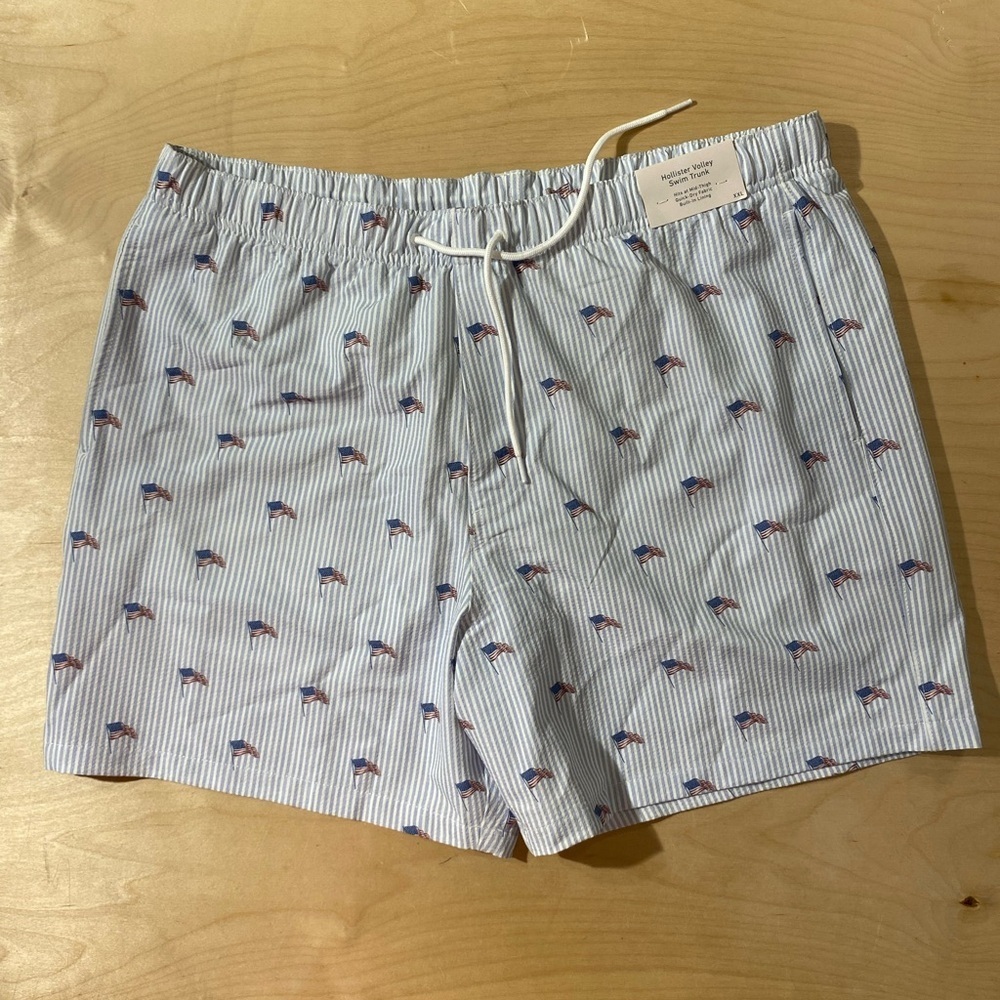 Hollister Volley White and Blue Patterned Swim Trunks XXL (CI)